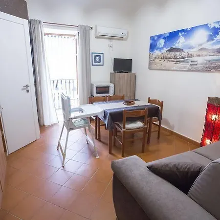 公寓 Casa Ruggero 切法卢